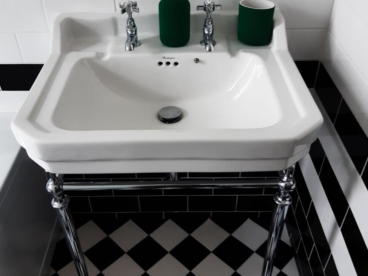 Seaclusion Villa Saint Monance Bagian luar foto
